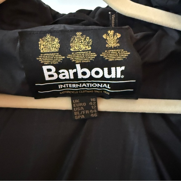 Barbour Black Quilted Jacket with Detachable Fur Hood - Picture 6 of 12